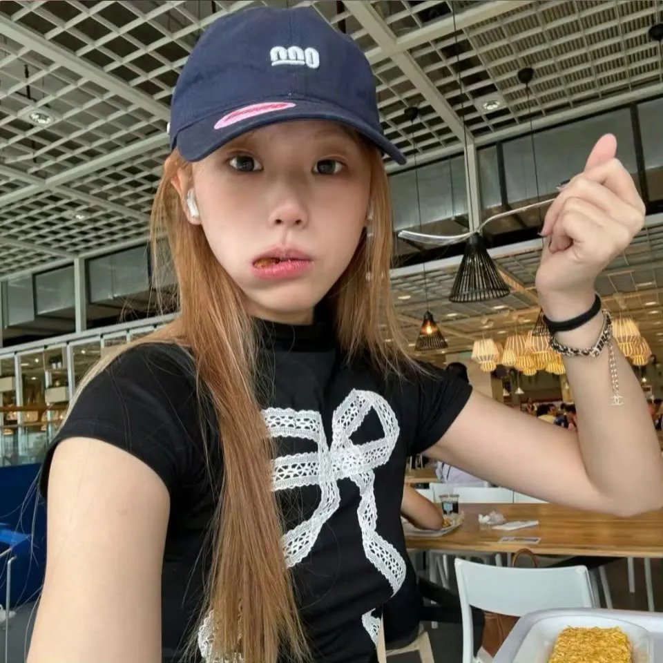 巴黎妇人